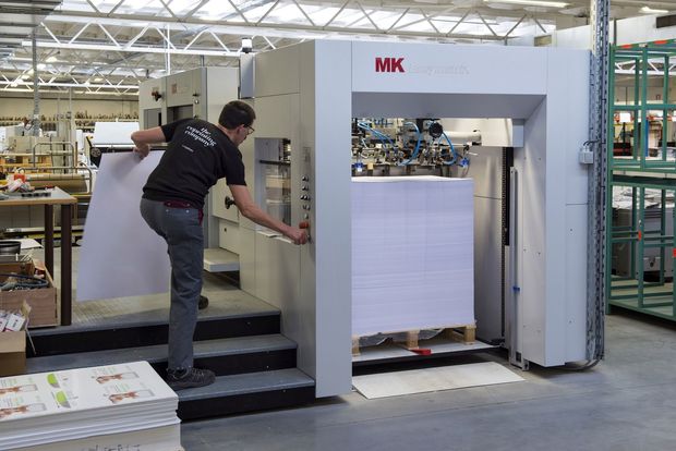 L.capitan: "Onze MK Easymatrix 106 vlakstansmachine werkt snel en nauwkeurig"